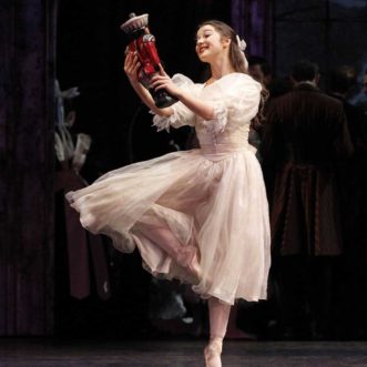 Benedicte_Bemet_in_The_Nutcracker_600x800 -  -  - 